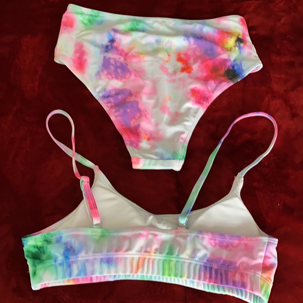 Tie-dye bikini size small NWOT - Picture 2 of 5